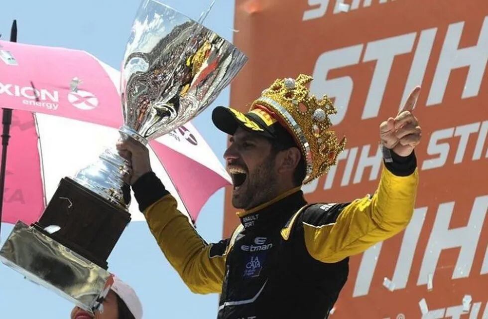 El piloto pudo celebrar luego de la carrera en Córdoba. (Prensa Súper TC2000)