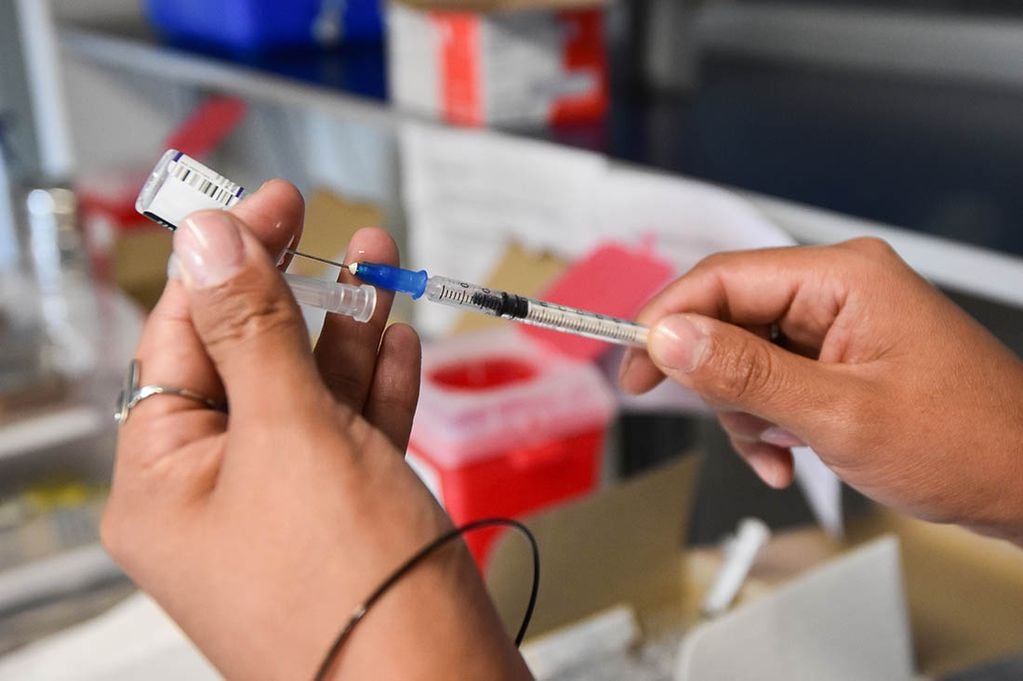 La vacunación contra el sarampión es la manera más efectiva de detener la enfermedad. Foto: Mariana Villa / Los Andes