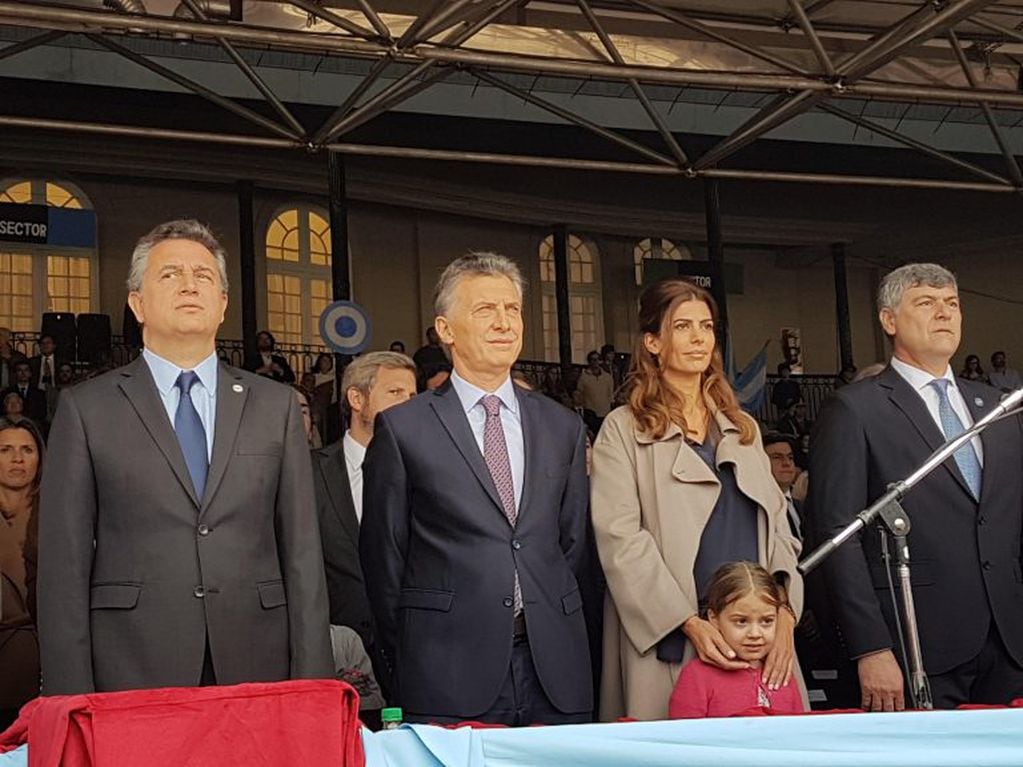 Mauricio Macri y Luis Miguel Etchevehere en el acto inaugural de La Rural en 2017 (EFE).