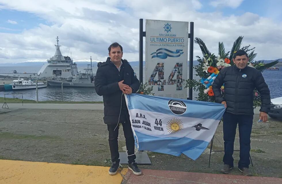 Fernández y Enríquez, Hermanos de dos submarinistas del A.R.A "SAN JUAN"