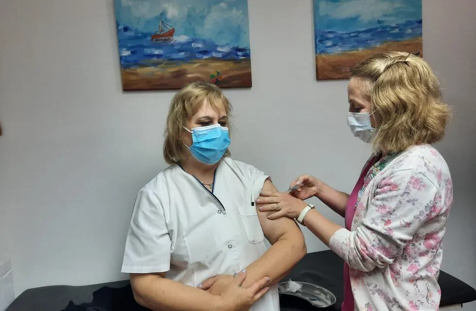 Vacunación Antigripal: llegaron dosis únicamente para el personal de salud
