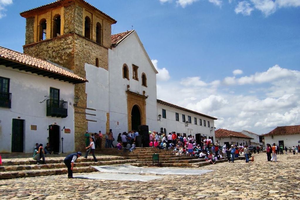La nueva hacienda que se eligió para la segunda temporada de "Pasión de Gavilanes" por Netflix está ubicada en Villa de Leyva, Colombia.