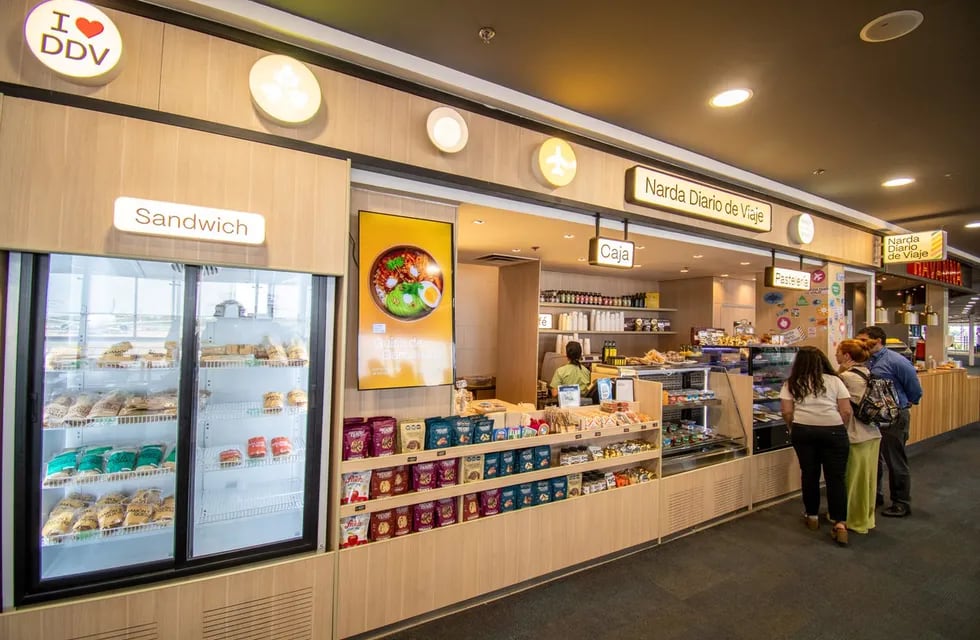 Narda Lepes inauguró «Narda Diario de Viaje», un nuevo espacio gastronómico en el Aeropuerto Internacional de Ezeiza.