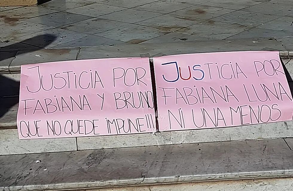 Marcha en Rafaela por el femicidio de la sanjuanina Fabiana Luna