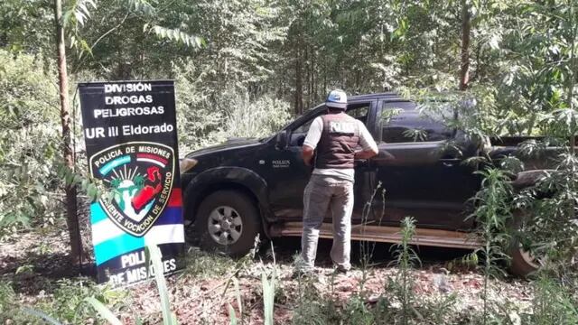 Una camioneta robada en Eldorado fue encontrada en un eucaliptal de Colonia Delicia