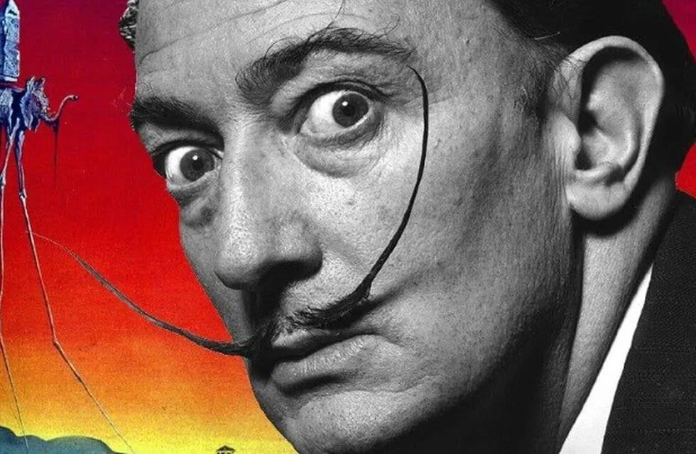 Salvador Felipe Jacinto Dalí i Domènech,1? marqués de Dalí de Púbol (Figueras, 11 de mayo de 1904-ibídem, 23 de enero de 1989), fue un pintor, escultor, grabador, escenógrafo y escritor español del siglo XX. Se le considera uno de los máximos representantes del surrealismo.