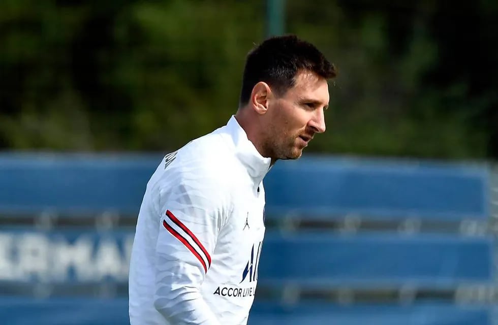 Lionel Messi podría debutar ante el Reims.