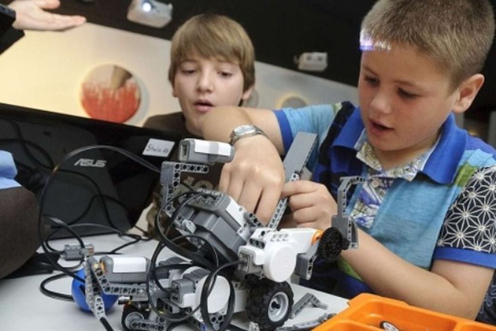 El municipio de Alem contará con una sede de la escuela de robótica