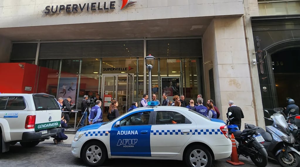 La Aduana realizó una serie de allanamientos en la Ciudad de Buenos Aires por el "rulo financiero".