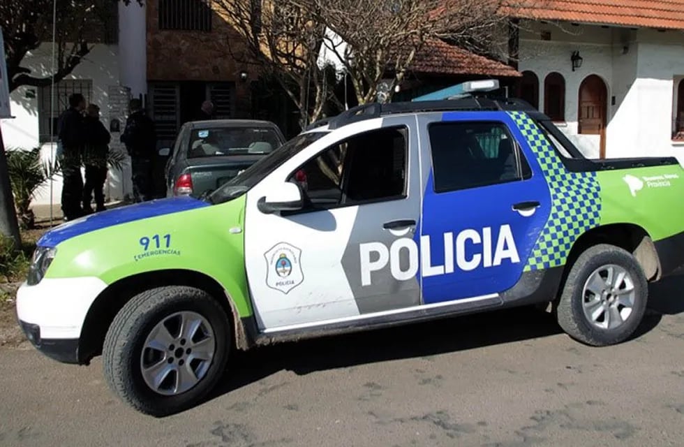 Policía de La Plata.