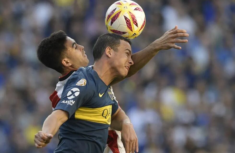 Leonardo Jara sufrió un desgarro y se perderá varios partidos importantes con Boca. Foto: AFP.