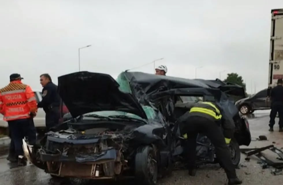 El siniestro ocurrió en el kilómetro 697 de la autopista Córdoba-Pilar.