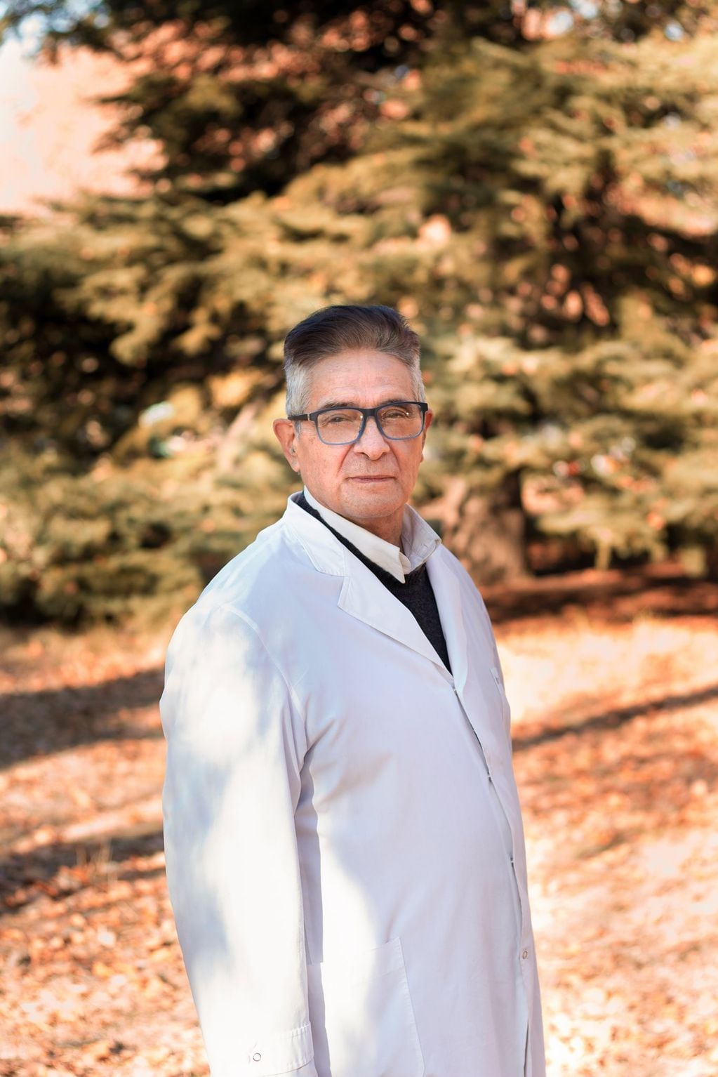El médico Enrique Riquelme ya comenzó con su campaña en las redes sociales, y es casi un hecho que será el representante Compromiso Federal en Mendoza.