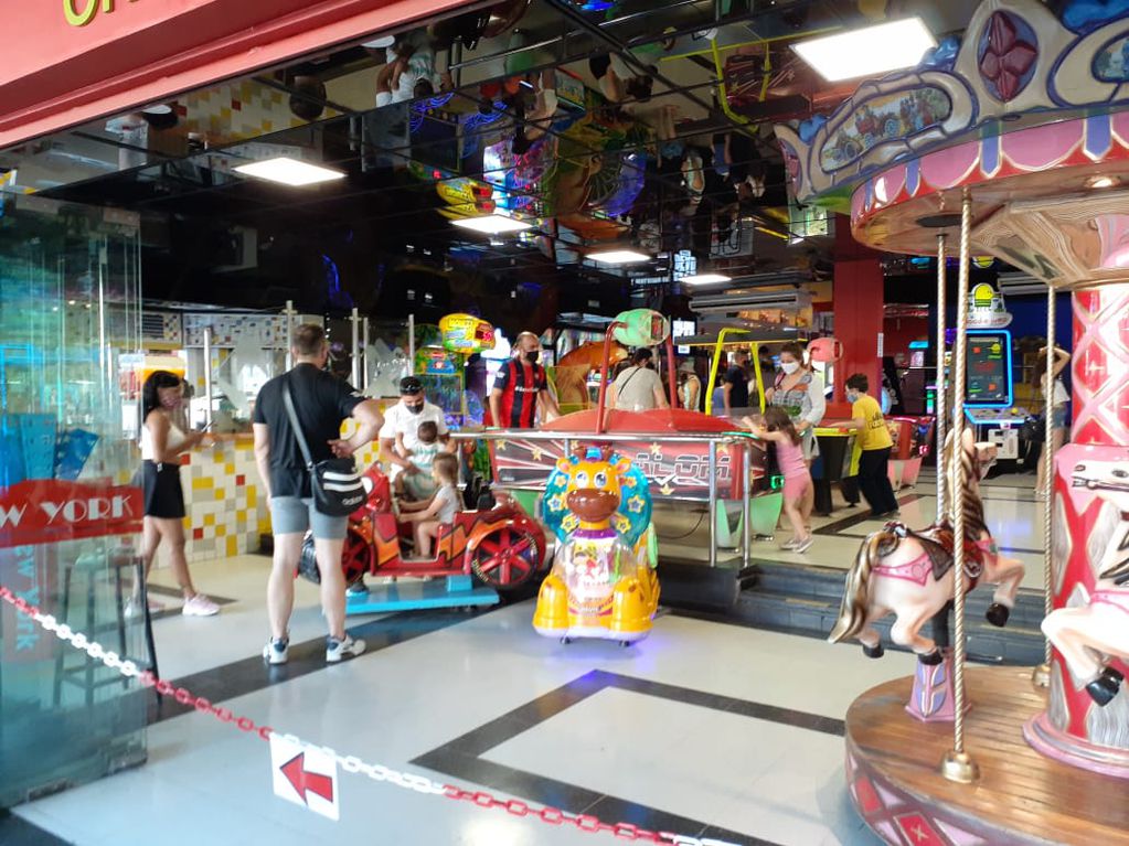 Salas de juegos infantiles habilitadas en pleno centro carlospacense.