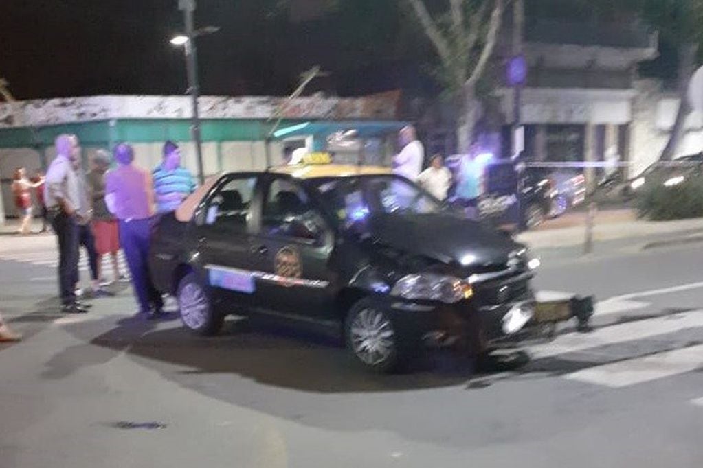 Siniestro vial de dos jóvenes en San Martín y Garibaldi. (Ministerio de Seguridad)