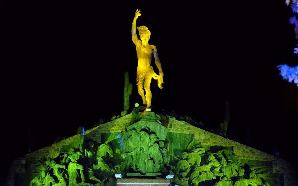 A 69 años de su inauguración, el Monumento a los Héroes de la Independencia fue declarado "histórico nacional".