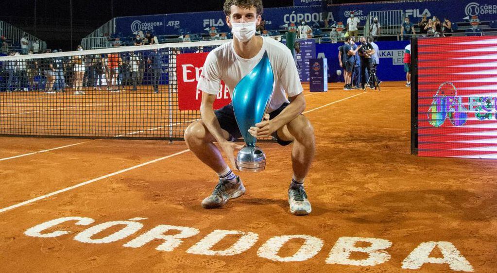Campeón. Juan Manuel Cerúndolo consiguió su primer ATP en Córdoba. (Prensa Córdoba Open)