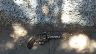 La Policía investiga la aparición de un revólver en una escuela de San Luis.