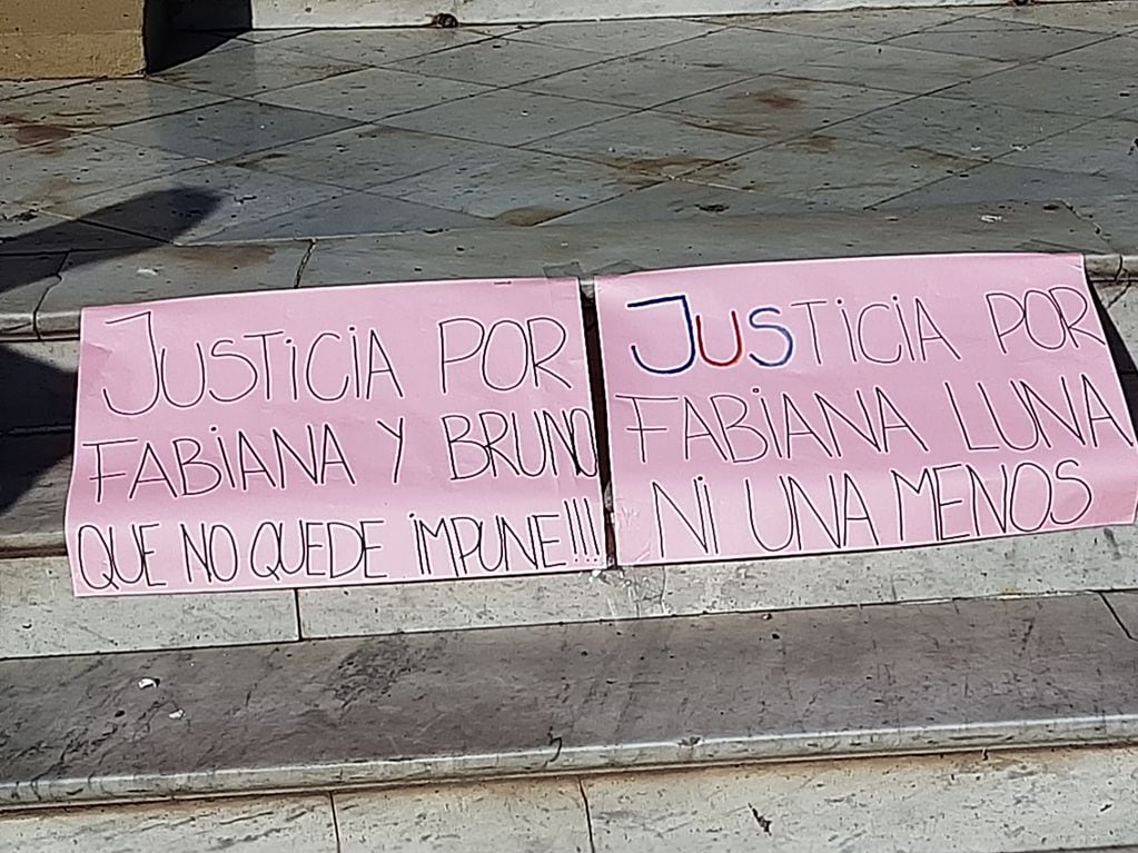 Marcha en Rafaela por el femicidio de la sanjuanina Fabiana Luna