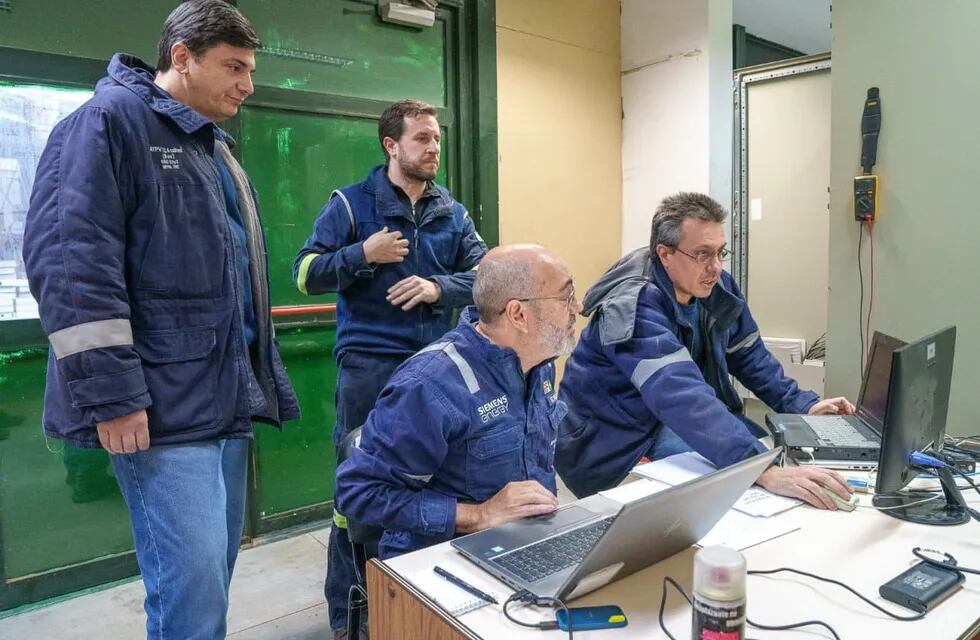 Llegó a Ushuaia un ingeniero de Siemens Latinoamérica por el fallo en la Central de Energía