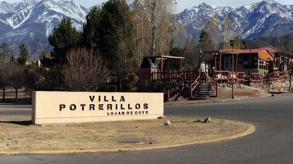 Villa de Potrerillos, Mendoza.
