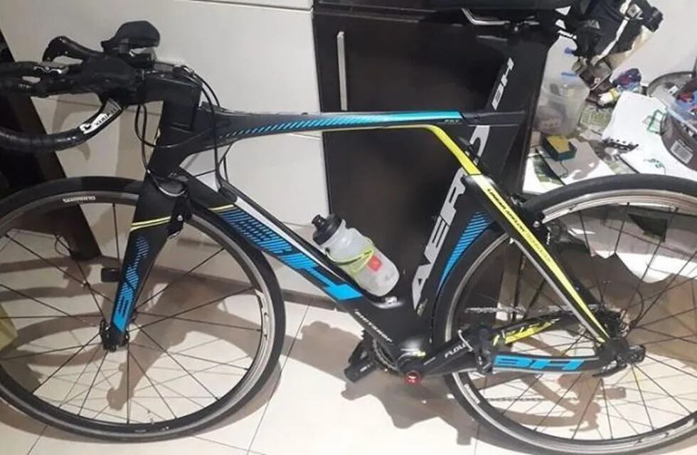 Robaron la bicicleta de un reconocido atleta de Mar del Plata, quien ofrece recompensa para recuperarla y poder competir (Foto: 0223)