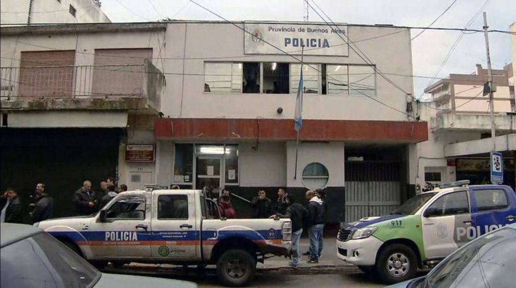 Paro de colectivos en zona Sur del Conurbano por la agresión a un chofer en Villa Domínico.