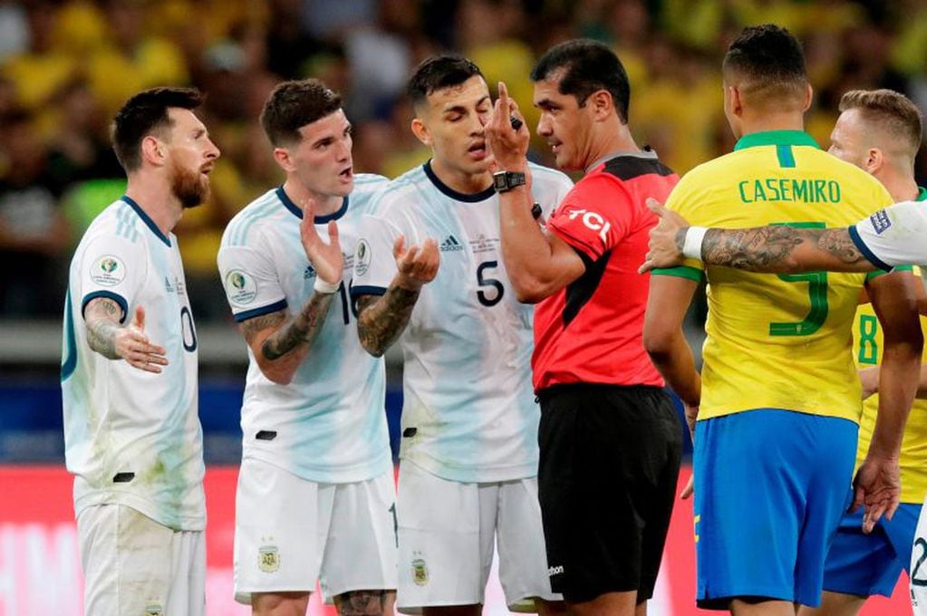 Leandro Paredes criticó los arbitrajes de la Copa América. (REUTERS)