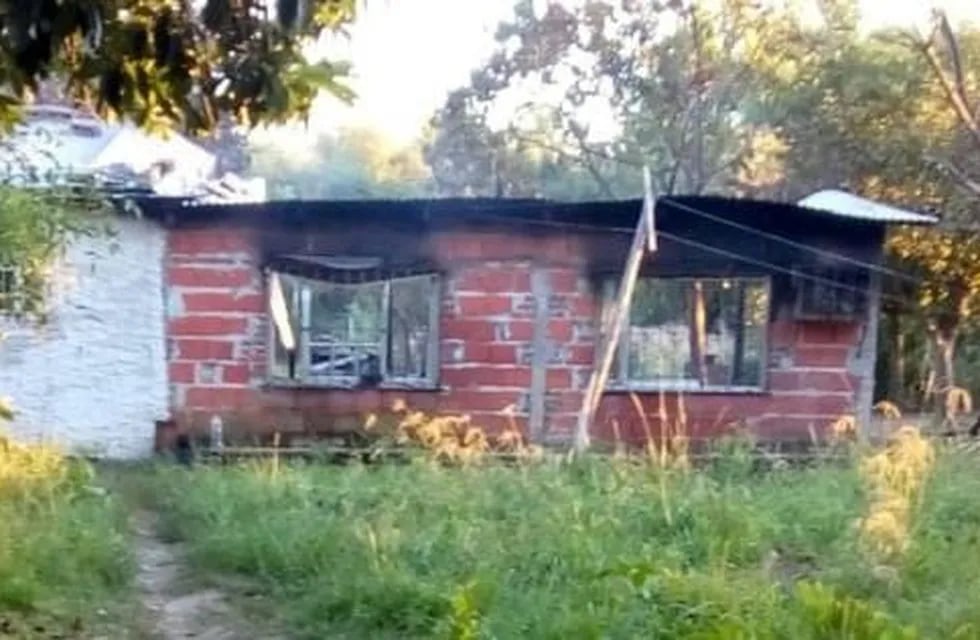 Trágico: una mujer y sus hijos murieron calcinados tras incendiarse su casa