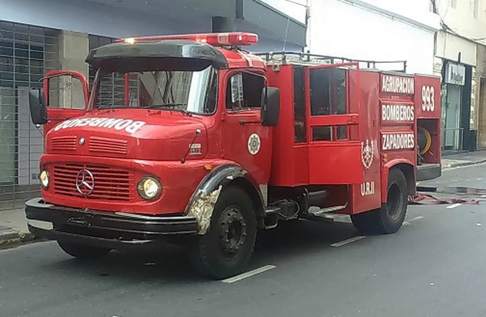 El incendio fue sofocado por los Bomberos Zapadores de Rosario.