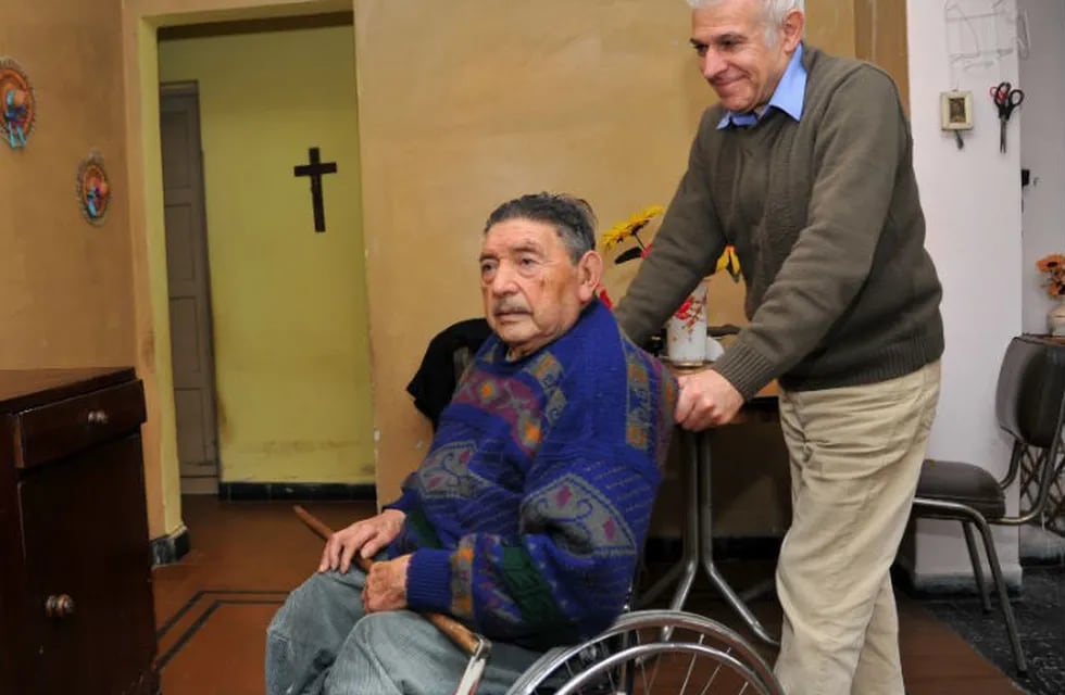 Ramón Posse y Juan Scarponetti, Manos Abiertas.