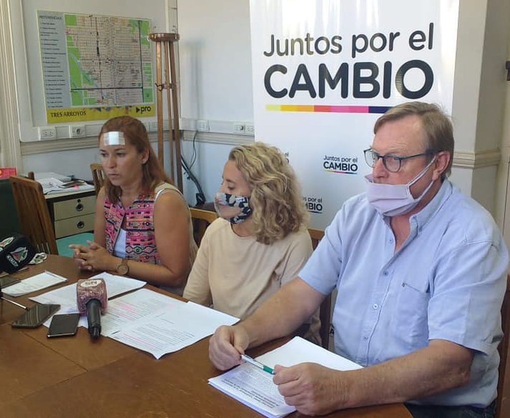 Concejales Juntos por el Cambio propone un registro de vacunación y asegura que hubo Vacunados Vip. (foto: facebook, Somos Tres Arroyos)