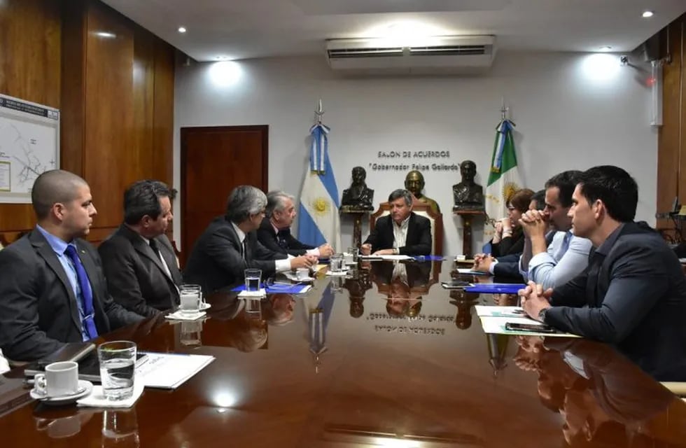 Domingo Peppo se reunió con el gerente de Banco Nación para extender los créditos para las PYMES de Chaco.