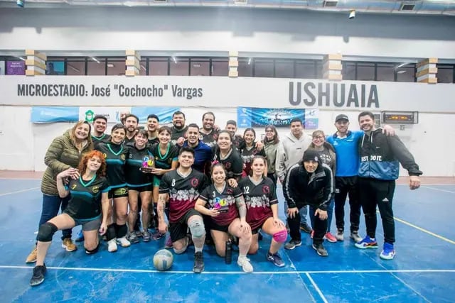 Ushuaia realizó su segunda edición del torneo de voley mixto