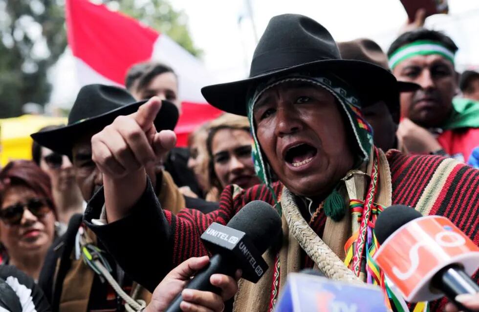 Aymara leader Nelson Condori speaks during a news conference in La Paz, Bolivia November 10, 2019. REUTERS/Luisa Gonzalez