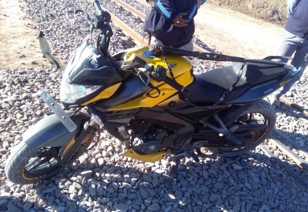 Dos motociclistas armados detenidos por traficar quirquinchos. (Policía de Salta)