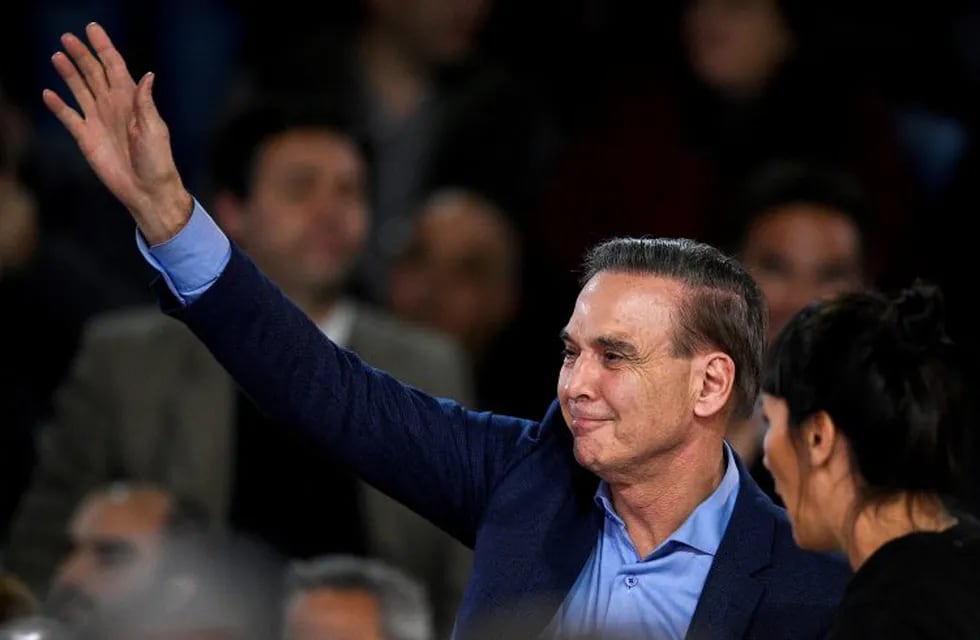El candidato a vicepresidente, Miguel Ángel Pichetto, hace gestos durante el acto de cierre de campaña antes de las elecciones primarias, el 8 de agosto de 2019. Crédito: REUTERS / Ignacio Izaguirre.
