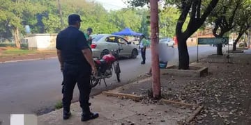 Puerto Iguazú: ebrio, fue demorado tras despistar con su motocicleta