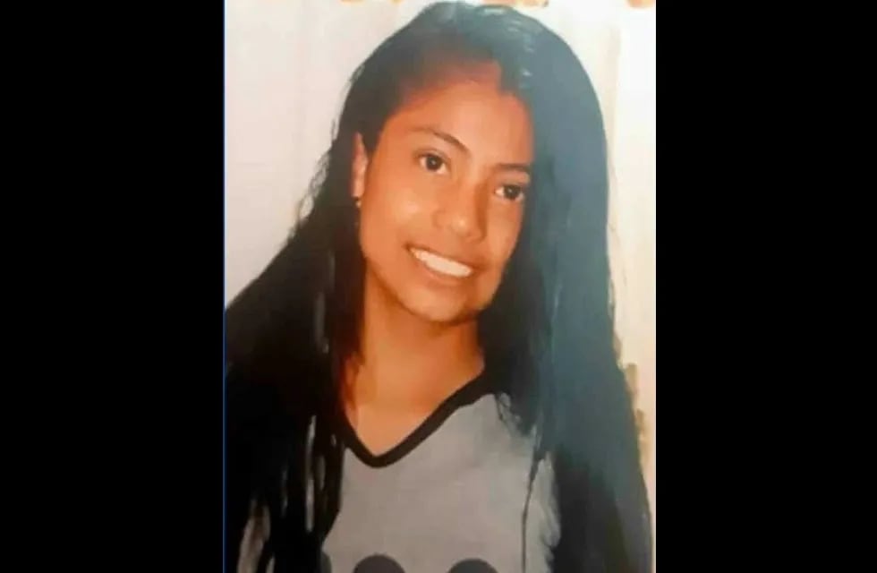 Evelin Elizabet Tolaba, la adolescente de 14 años que es intensamente buscada en la zona de Pampa Blanca, Jujuy.