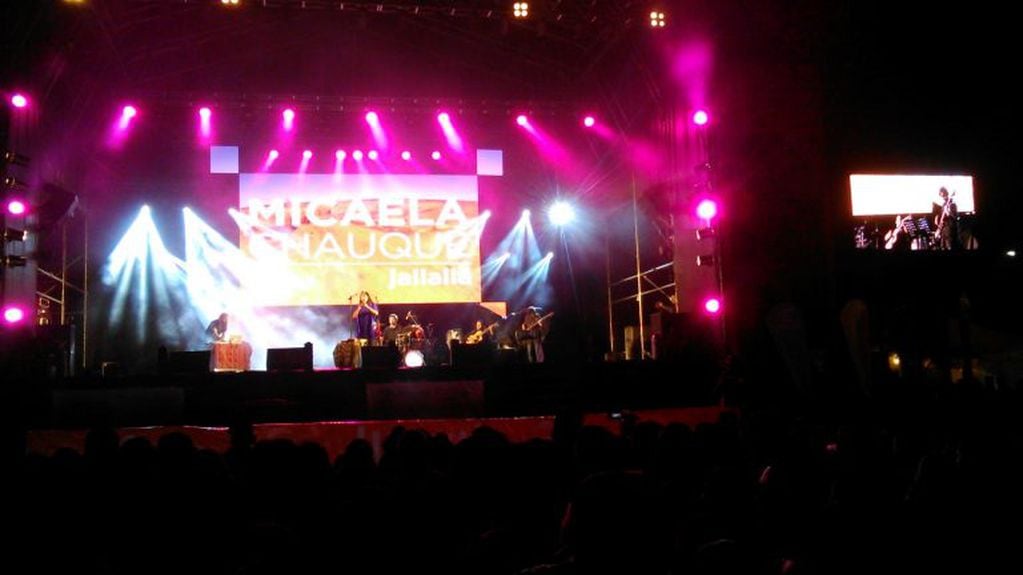 La vientista Micaela Chauque, tilcareña por adopción, presentó su disco "Jallalla" en la inauguración del parque "Dr. Manuel Belgrano" el año pasado.