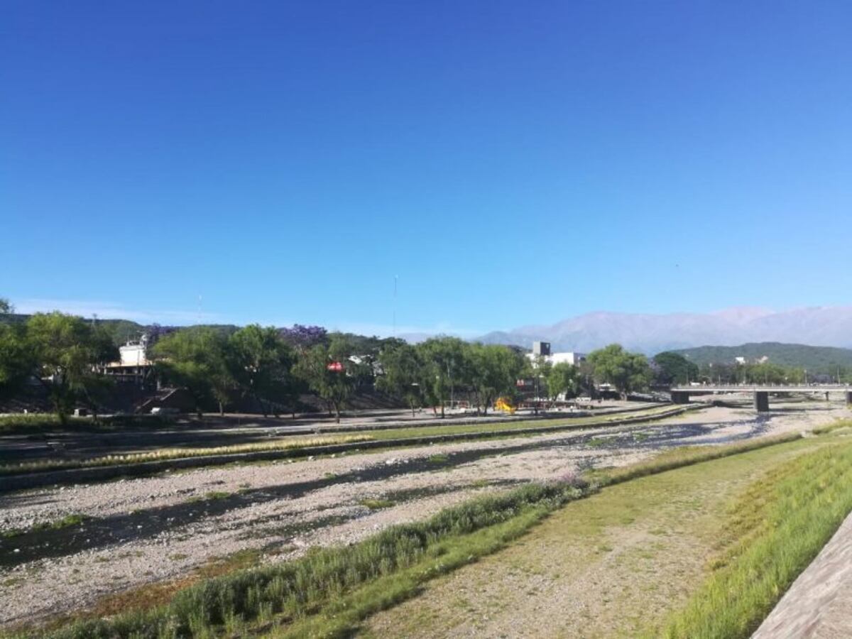 Clima ideal para Jujuy con cielo despejado, cálido y vientos leves