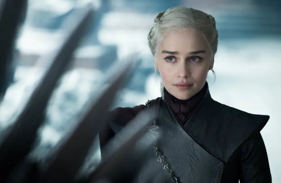 Emilia Clarke como Daenerys Targaryen