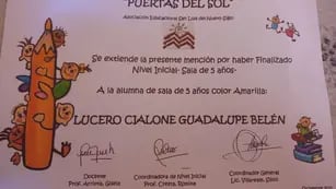 Diploma de egreso de Guadalupe Lucero