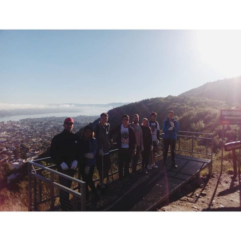 Jornada de limpieza en el Cerro de la Cruz