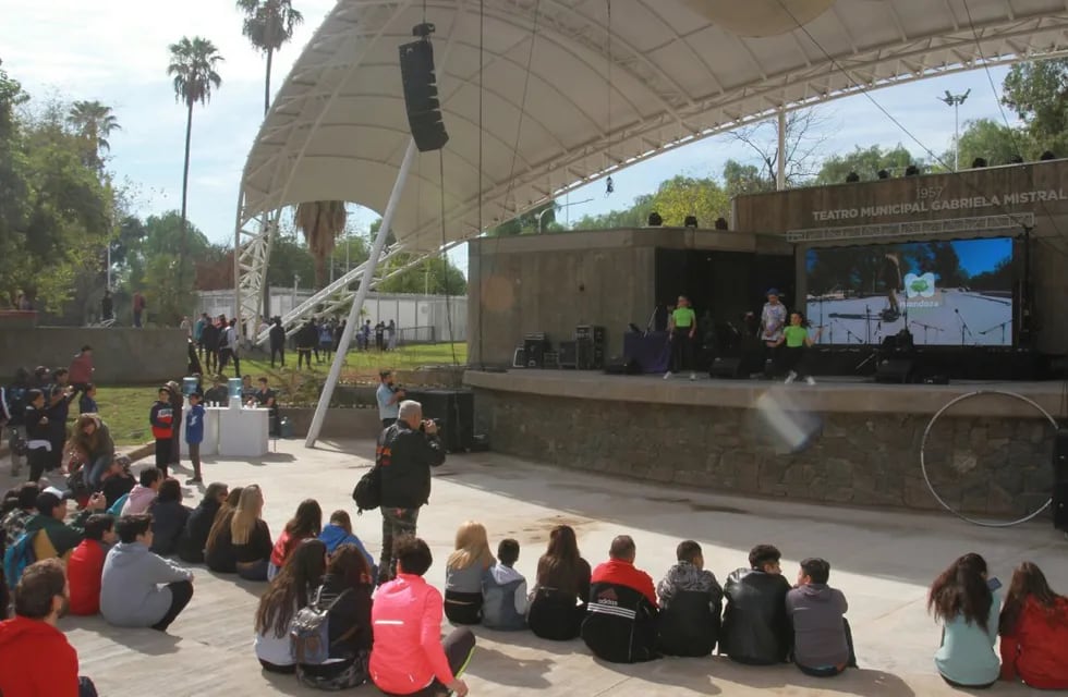 El teatro Gabriela Mistral será escenario de una de las actividades previstas por la Comuna de la Ciudad para Conbmemorar el Día Nacional de la Memoria. Gentileza