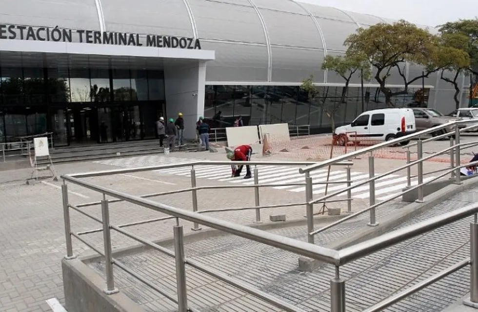 Terminal de Ómnibus de Mendoza.