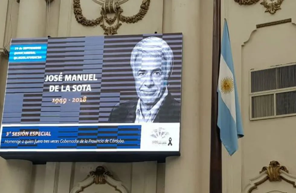 El homenaje a De la Sota en la Legislatura.