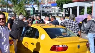Protesta de taxis en Córdoba
