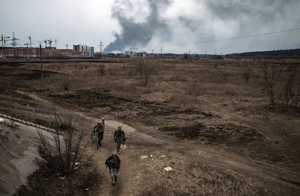 El humo en Kiev se está transformando en un enemigo tóxico contra la población que queda.