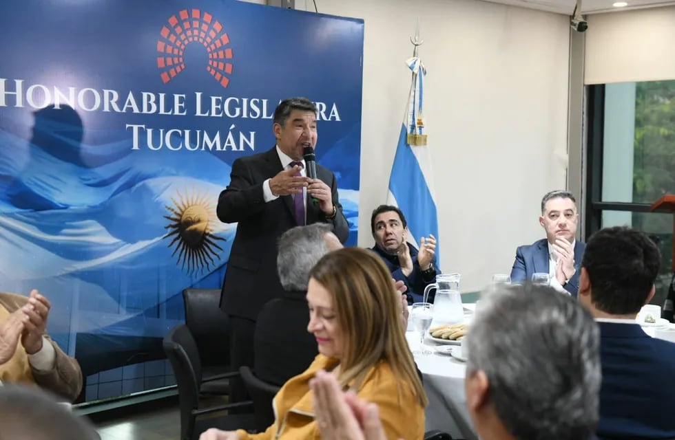 El vicegobernador Miguel Acevedo